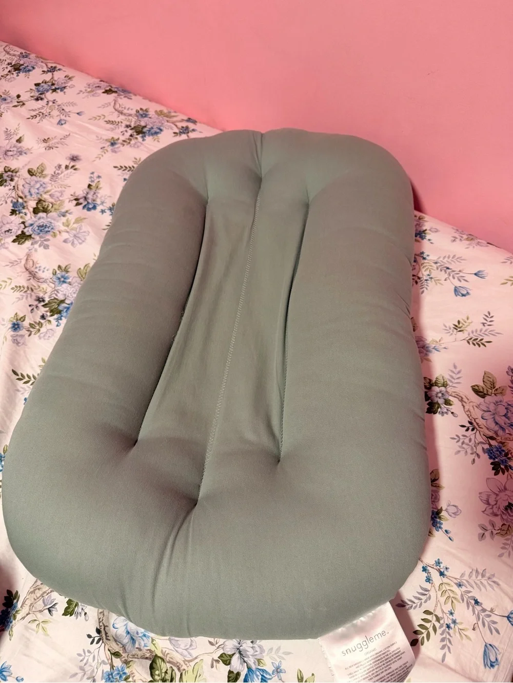 Green Infant Lounger from Snuggle me
